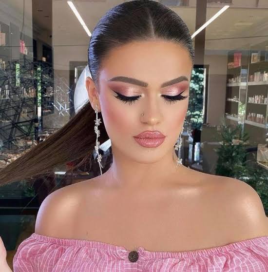 Valentine’s Day Makeup